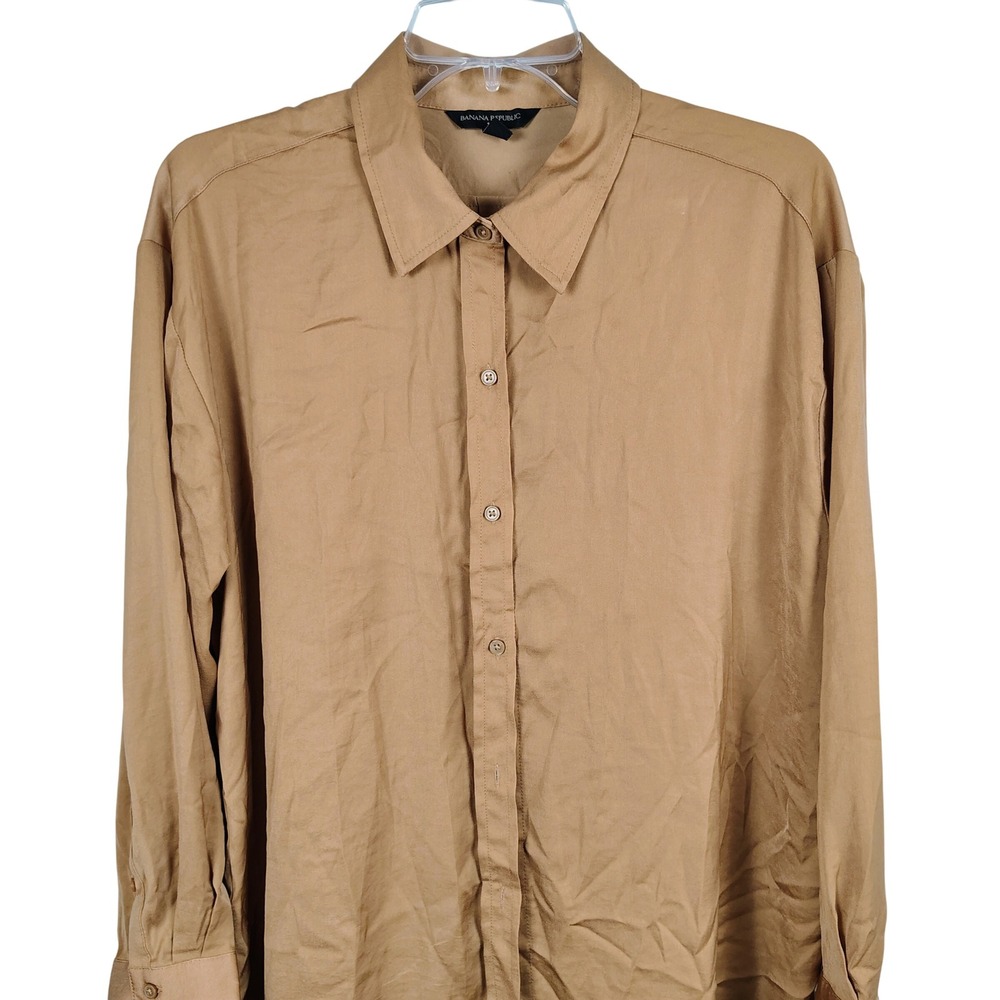 Banana Republic Womens SZ M Button Down Shirt Camel Brown Silky Dark Academia